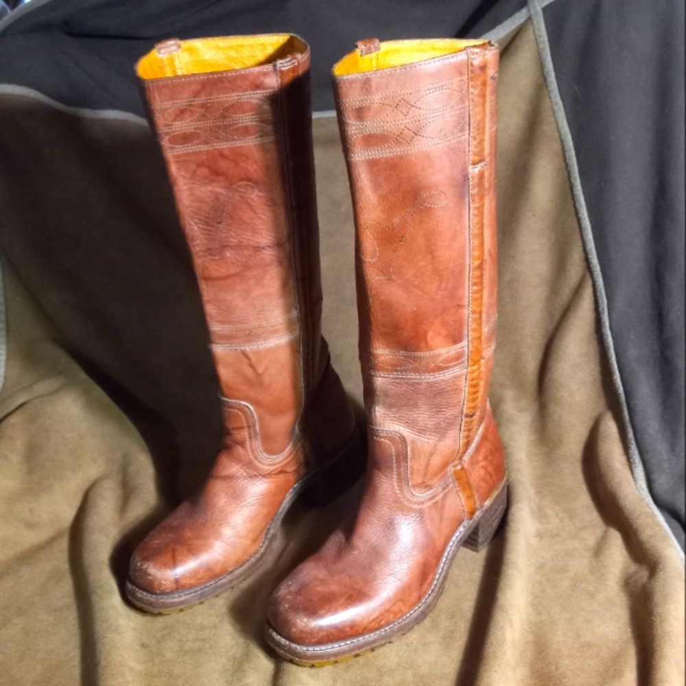 Vintage 80's Frye Campus Boots Size 7 1/2 M Embroider Longhorn Vibram Sole RARE